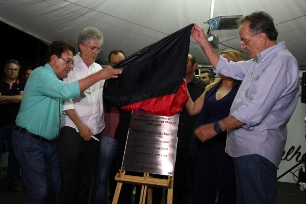 Governador entrega sistema de abastecimento de água do município de Santo André