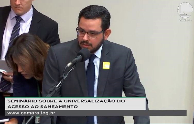 Na Câmara, Marcus Vinícius diz que Aebe é a favor de novo marco legal do saneamento