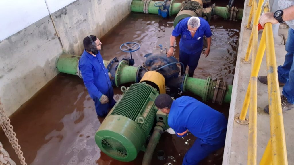 Cagepa realiza força-tarefa para restabelecer abastecimento em Bayeux, Várzea Nova e Alto do Mateus