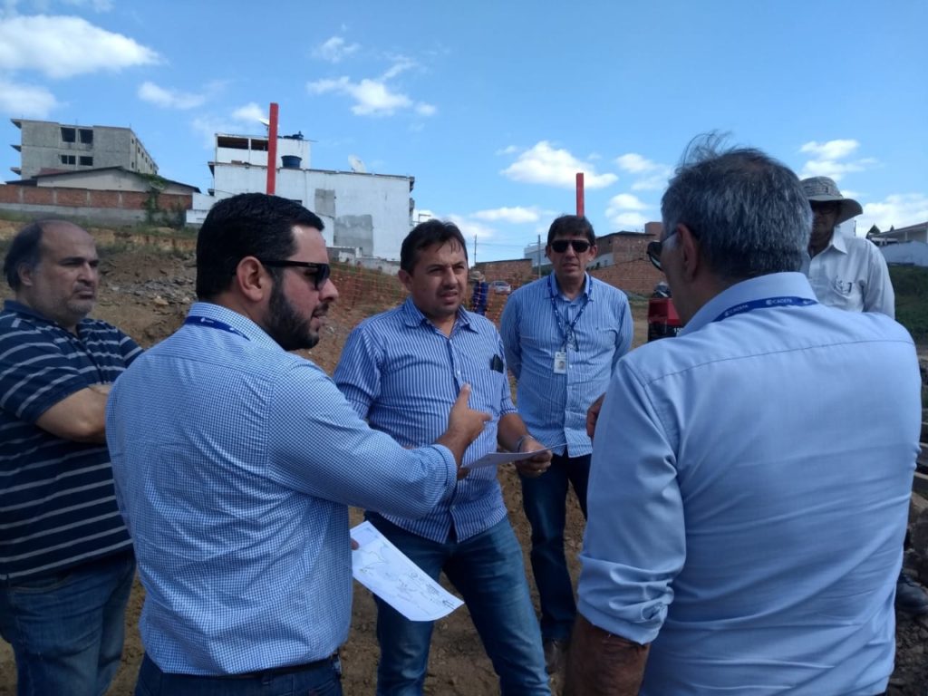 Presidente da Cagepa visita obras em Guarabira e cidade ficará 75% saneada (Foto: Jota Alves)