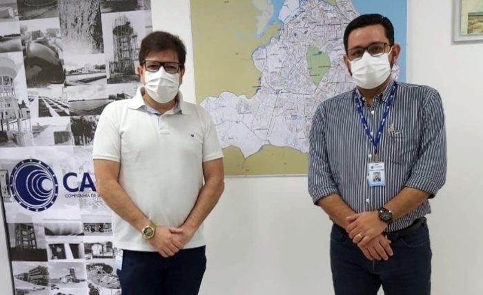 Cagepa firma parceria com prefeitura de Solânea para abastecimento de carros-pipa