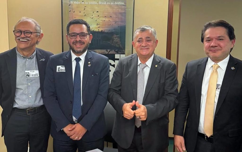 Presidente da Cagepa se reúne com líder do governo para discutir Tarifa Social de Água e Esgoto