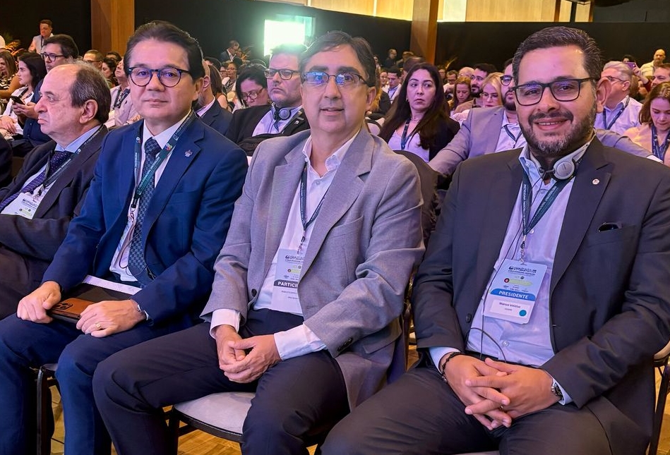 Presidente da Cagepa ministra palestra no 3º Fórum Internacional Universalizar